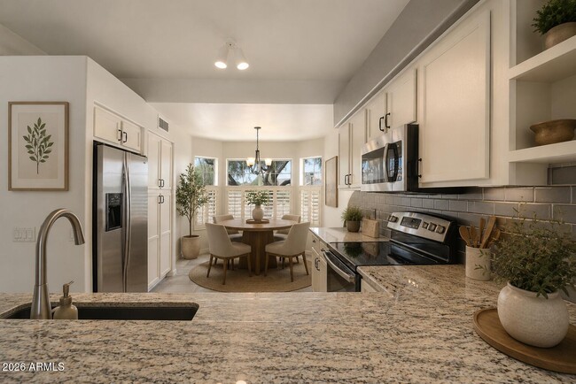 Building Photo - 16101 E Glendora Dr