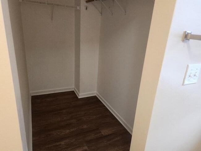 Building Photo - 1204 Topp Creek Dr