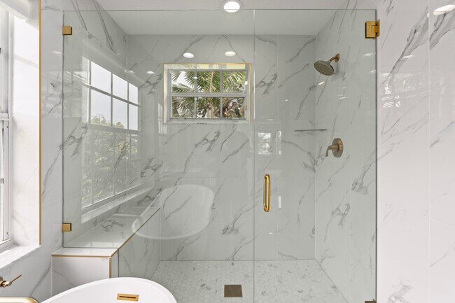 Building Photo - 2253 Balsan Way