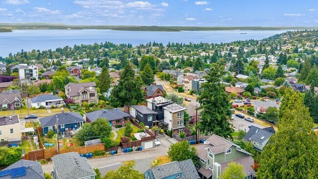 Building Photo - Air Conditioned Hilltop Gem w/ 360° Rooftop Ocean, Mountain and Skyline Views