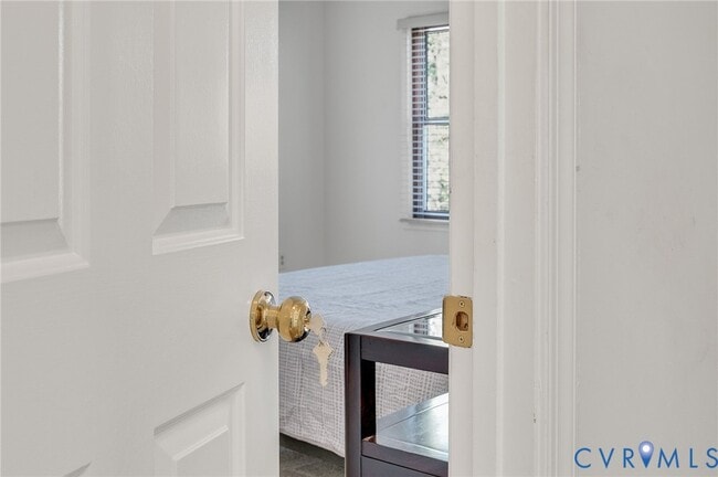 Building Photo - 9621 Peppertree Dr