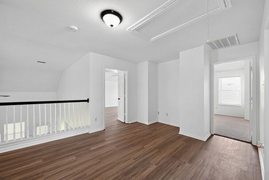 Building Photo - 1009 Youkum Ct