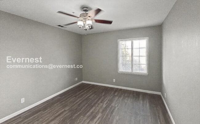 Building Photo - 2298 Winepol Loop