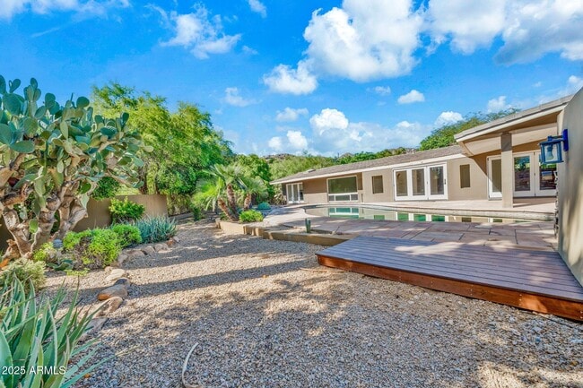 Building Photo - 4531 E Quartz Mountain Rd