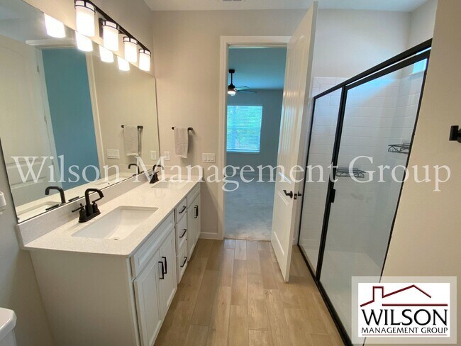 Building Photo - 3009 Green Park Drive