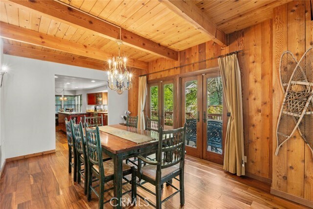 Building Photo - 887 Talisman Ln