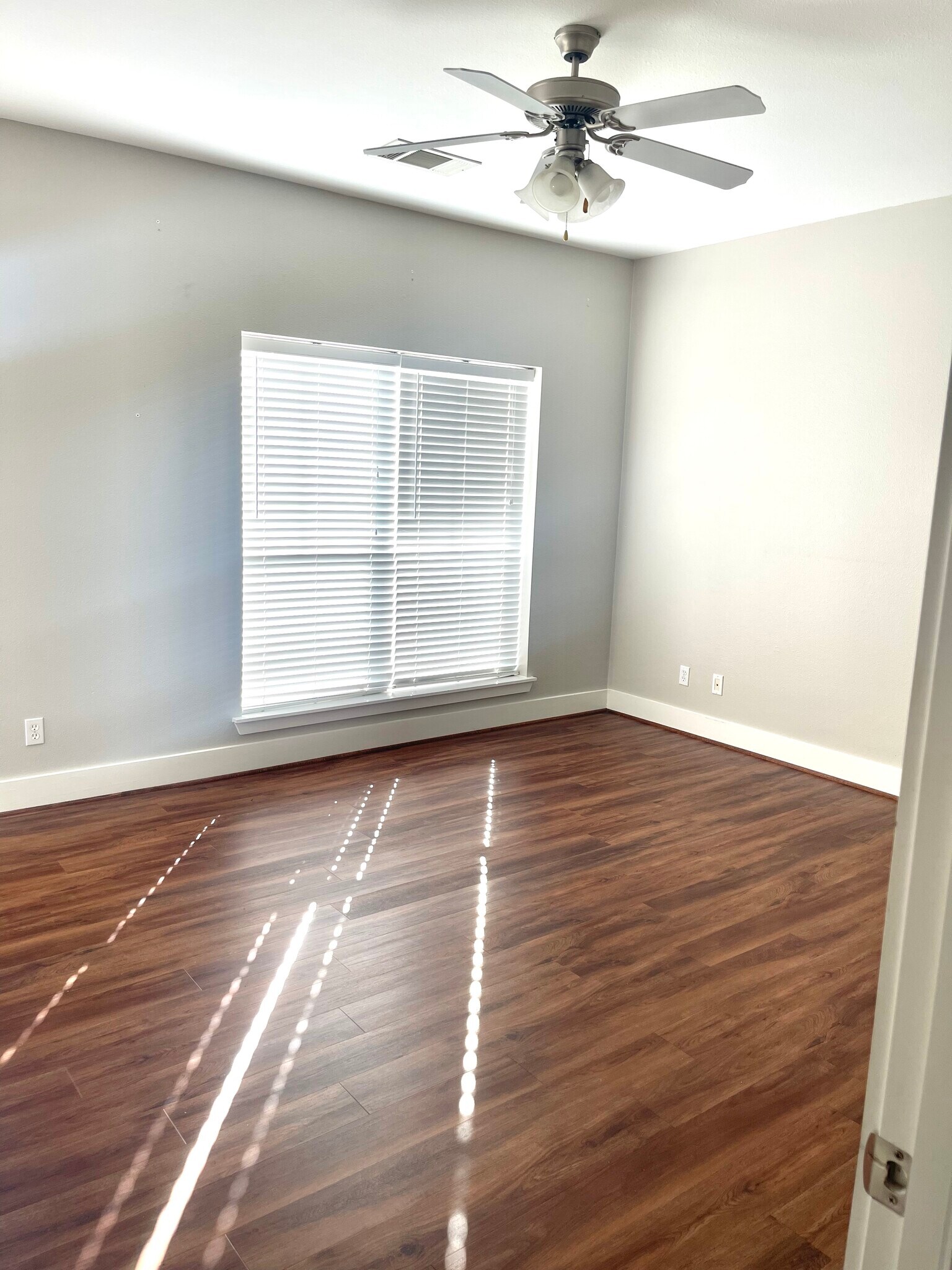 Building Photo - 1604 Tribeca Way
