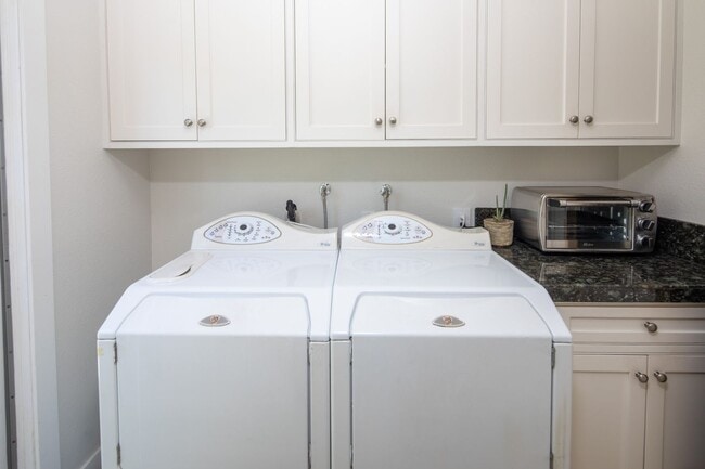 Building Photo - +55 Community, 2 BD with AC
