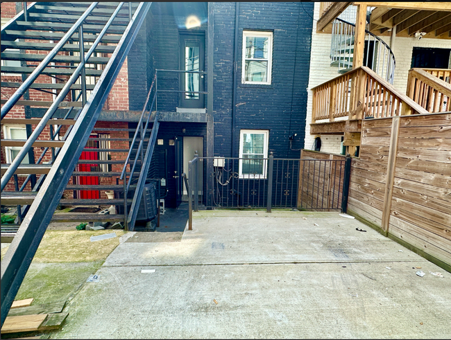 Building Photo - 1804 Benning Rd NE