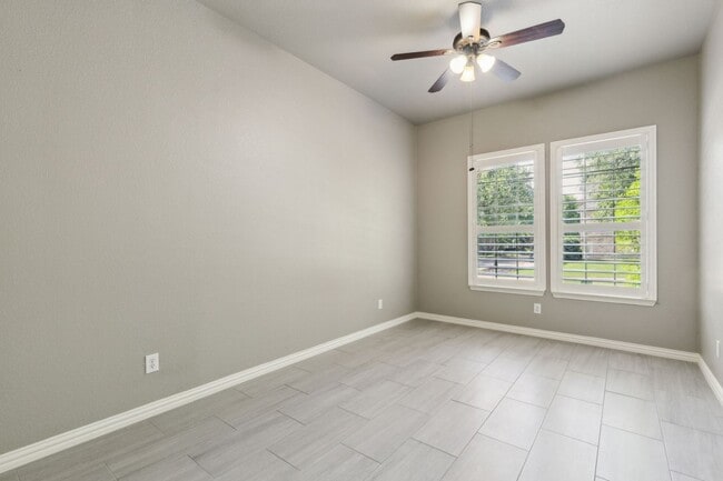 Building Photo - Elegant Living in Fountain Ridge – A Seren...