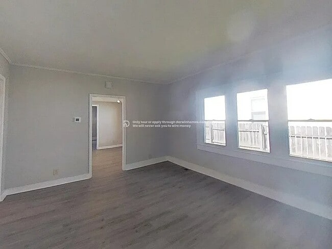 Building Photo - 110 Albany St