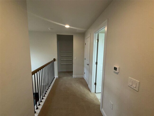 Building Photo - 8709 Moccasin Path