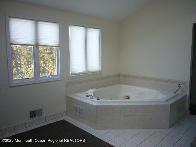 Building Photo - 205 Alpern Ave