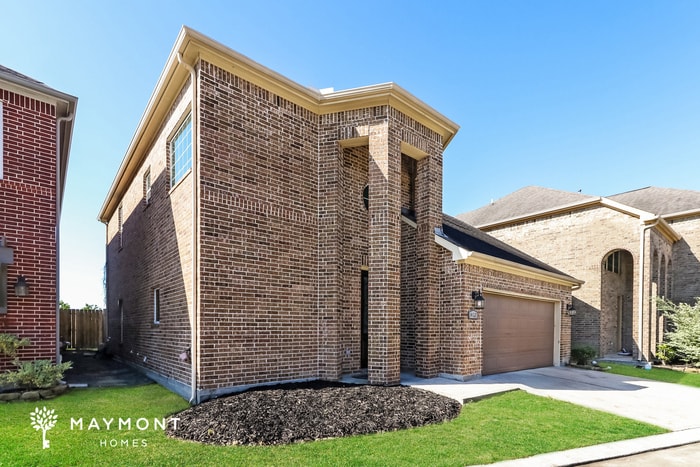 Building Photo - 14623 Sanour Dr