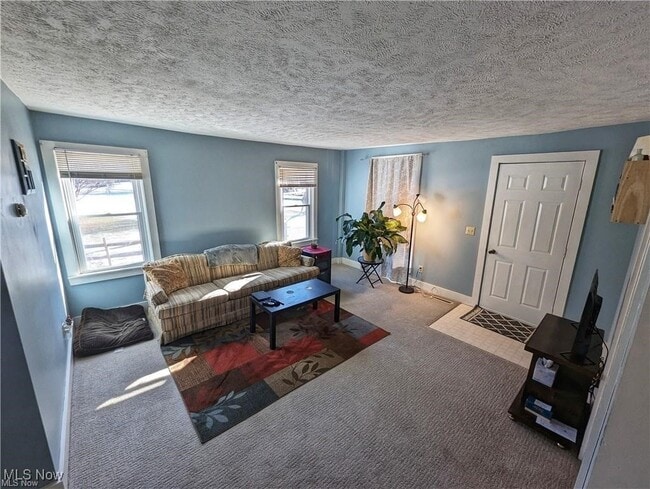 Building Photo - 6719 N Ridge Rd E