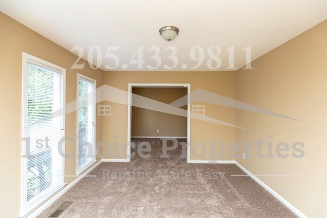 Building Photo - 1620 5th Pl NW