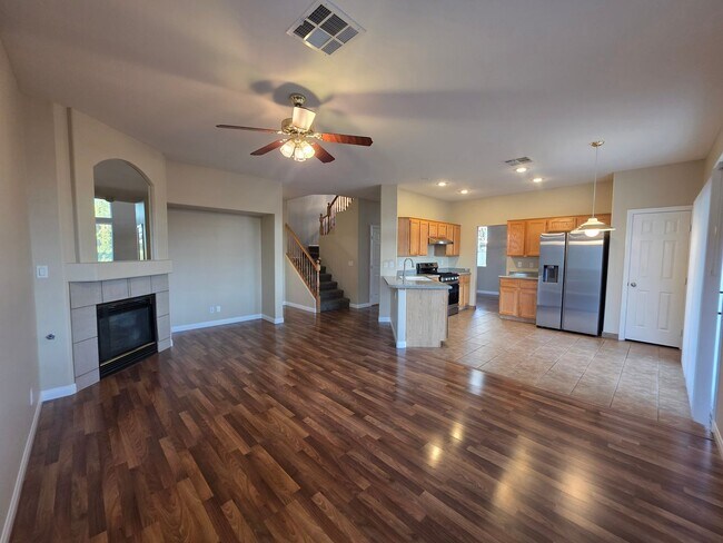Building Photo - 748 Maccabe Ave