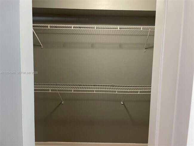 Building Photo - 14909 SW 15th St