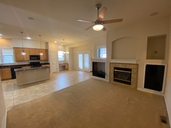 Building Photo - Available September! Beautiful and Spacious Home in Central Park!