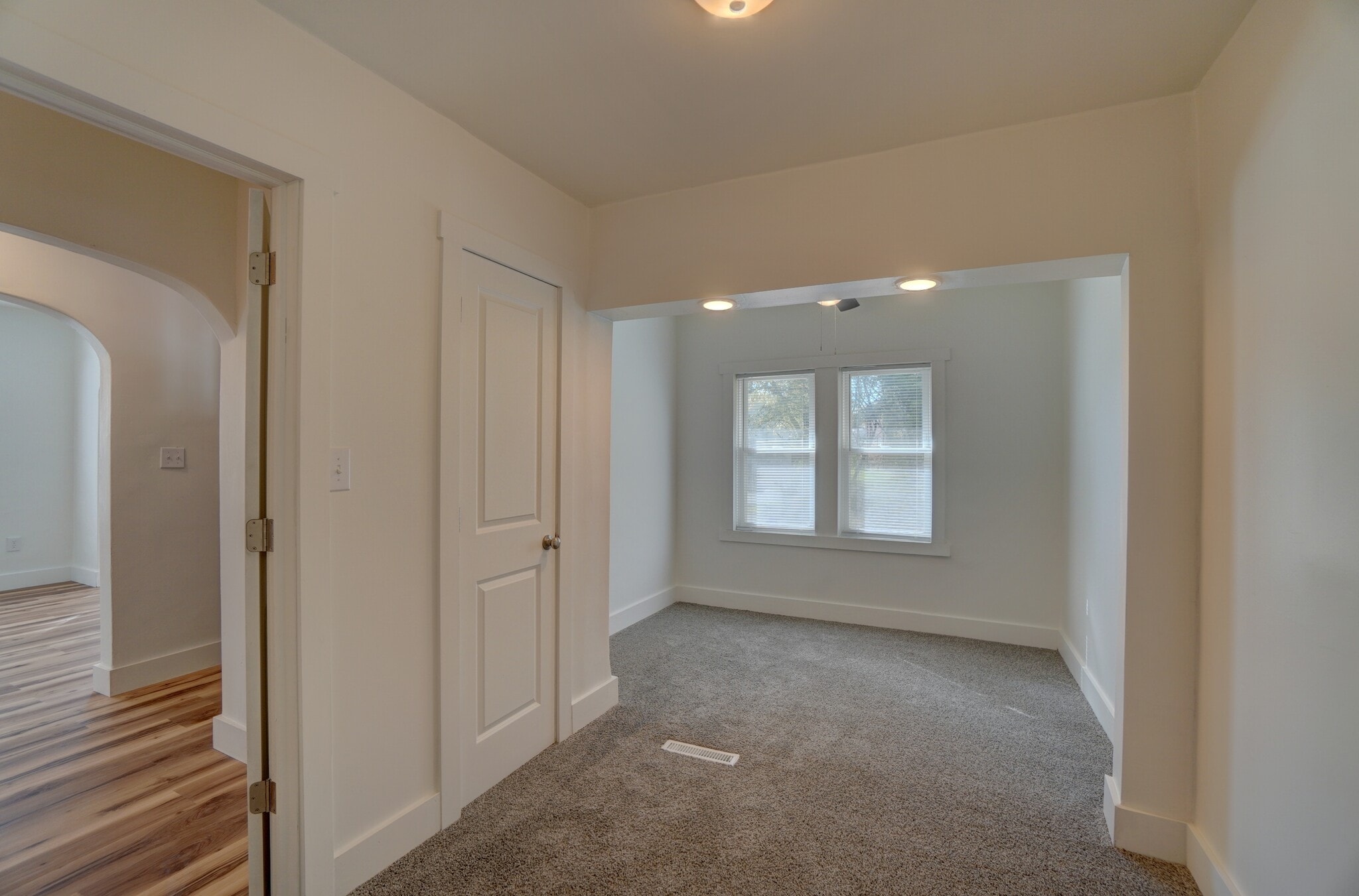 Building Photo - 4 Runyan Ct