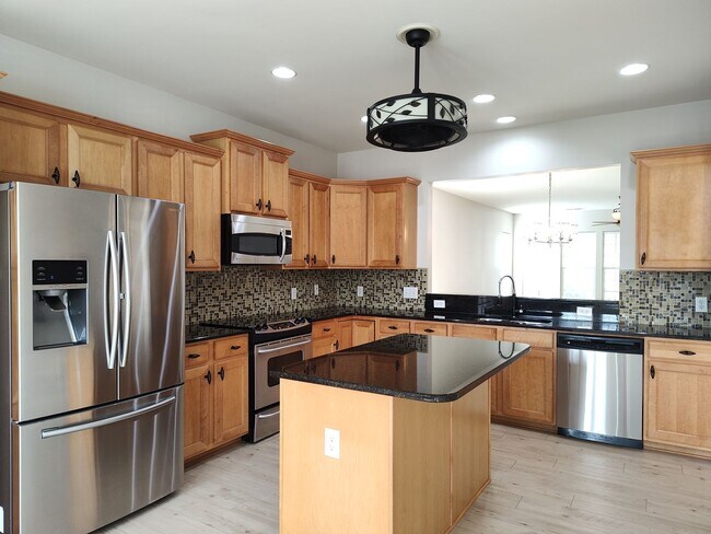 Building Photo - 55 + Senior Community Ranch Style Home  Located in the Exclusive Resort-Style Community of Sun Ci...