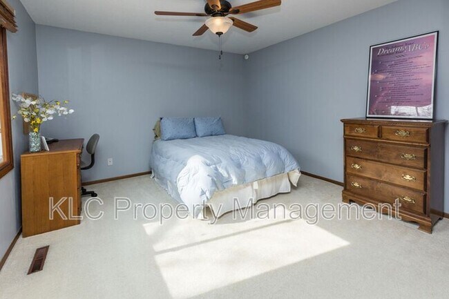 Building Photo - 8302 Twana Dr