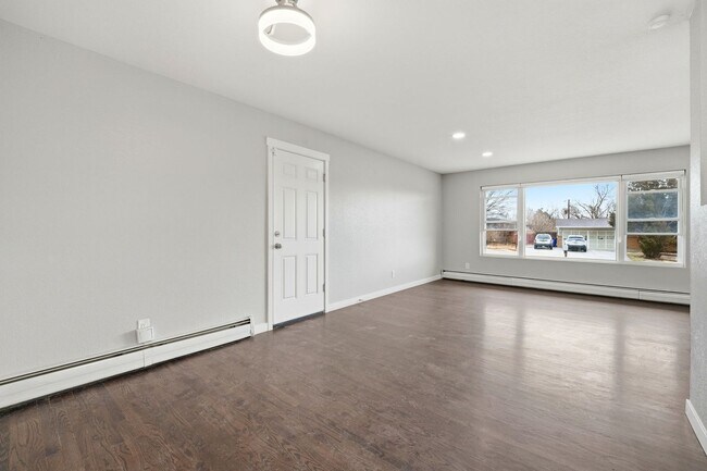 Building Photo - 54 Minden Cir