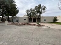 Building Photo - 840 Lakeway Dr