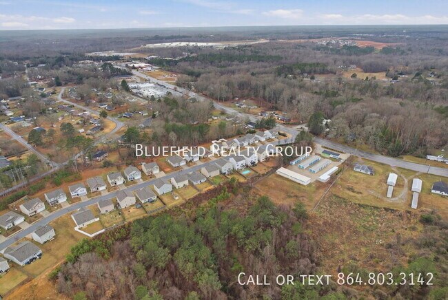 Building Photo - 227 Millen Dr