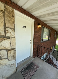 Building Photo - South 520 Fourplex