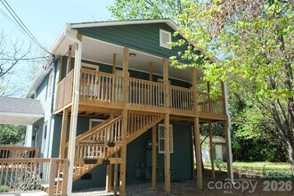 Building Photo - 1034 Charles Ave