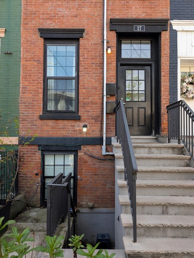 Building Photo - 27 Belmont Ave