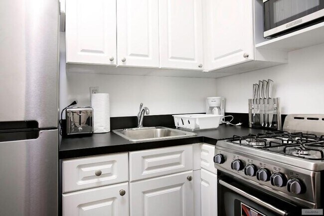 Building Photo - 0 bedroom in NEW YORK NY 10021