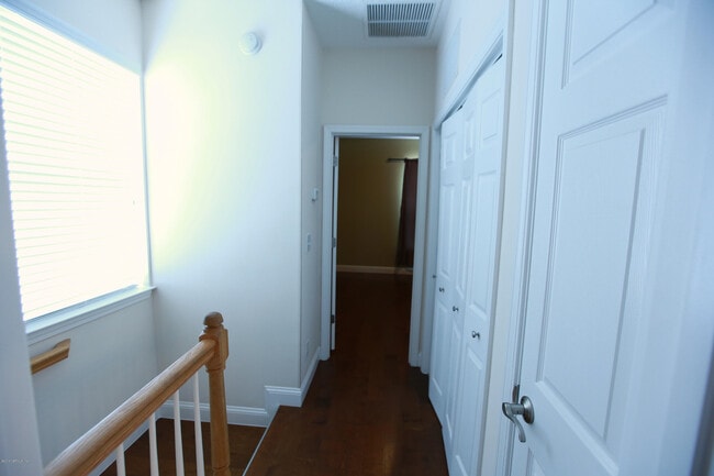 Building Photo - 4442 Rock Creek Cir