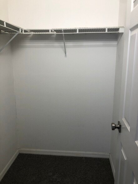 Building Photo - 804 E South St