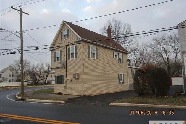 Building Photo - 17 Player Ave