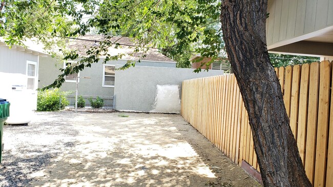 Building Photo - West Arroyo Street 374-376