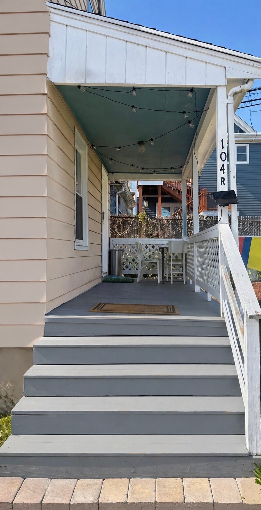 Entrance - 104R Homes Ave