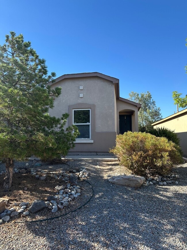 Building Photo - 10637 Gentry Ln SW