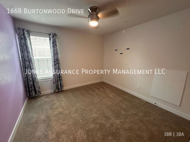 Building Photo - 1668 Burtonwood Dr