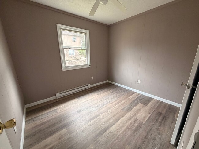 Building Photo - 199 Sheppard St