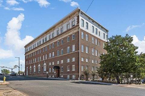 Building Photo - United Jewelers and Lee Hardware Apartments