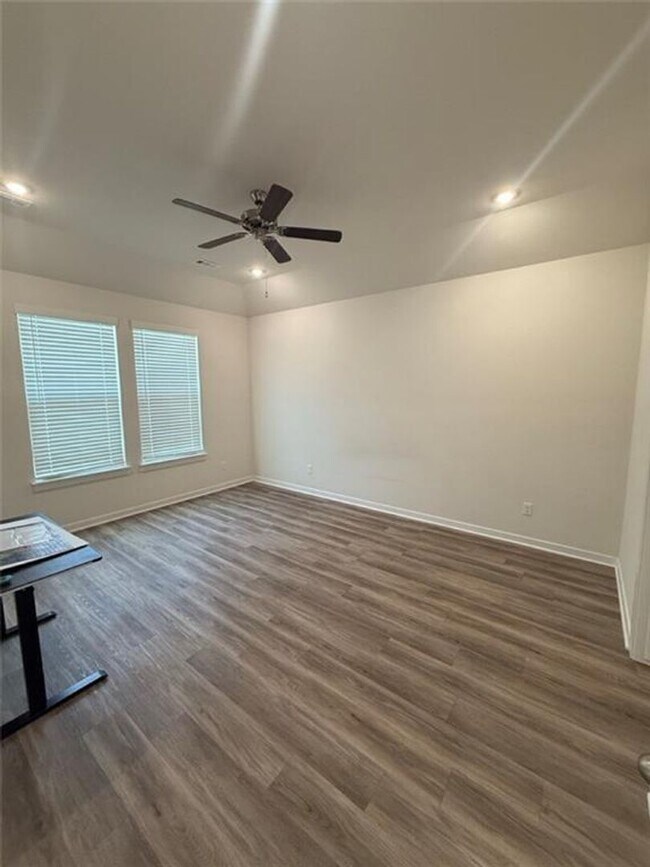 Building Photo - Beautiful Home in a Great Location