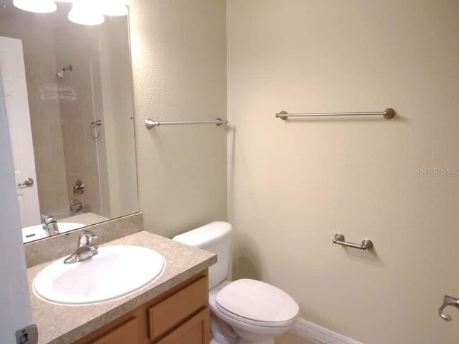 Building Photo - 703 Bobcat Ct