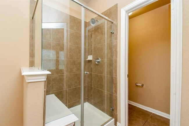 Building Photo - 26923 Glacier Creek Dr
