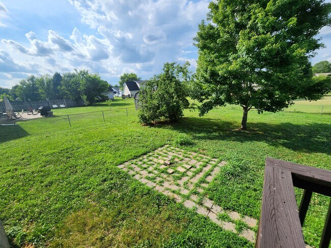 Building Photo - 4048 New Grange Cir