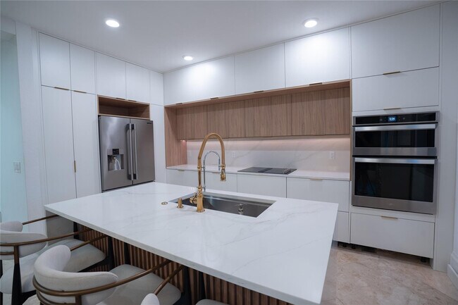 Building Photo - 4041 Devenshire Ct