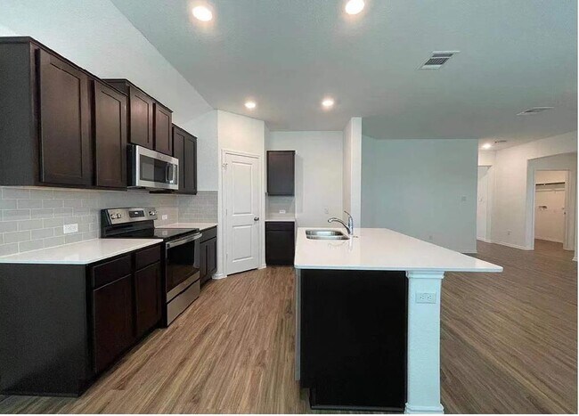 Building Photo - 307 Bluejack Wy
