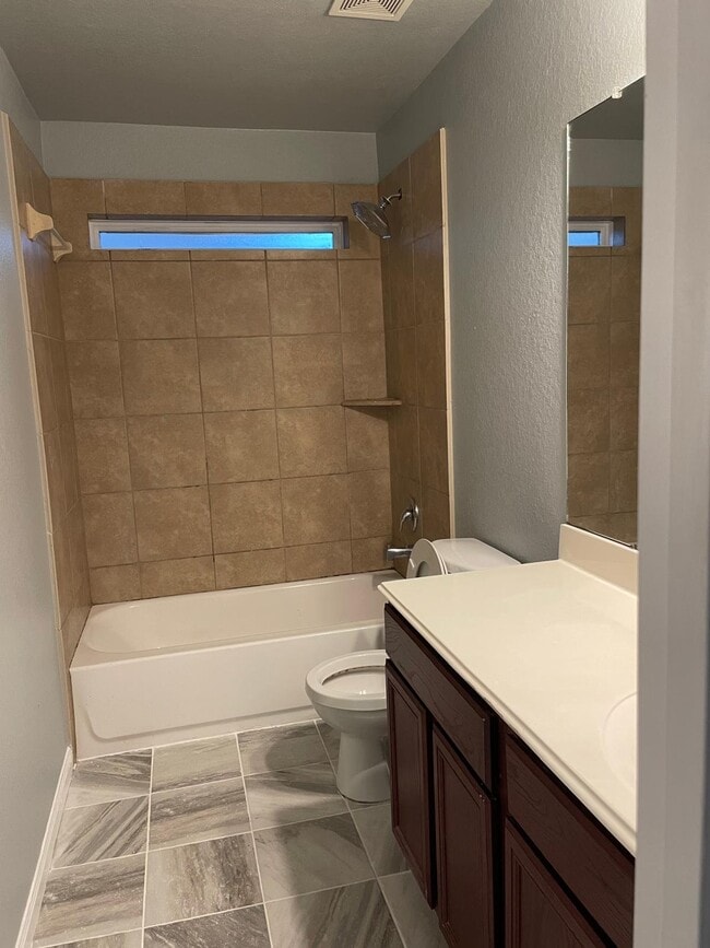 Building Photo - 8127 Redbud Point Ln