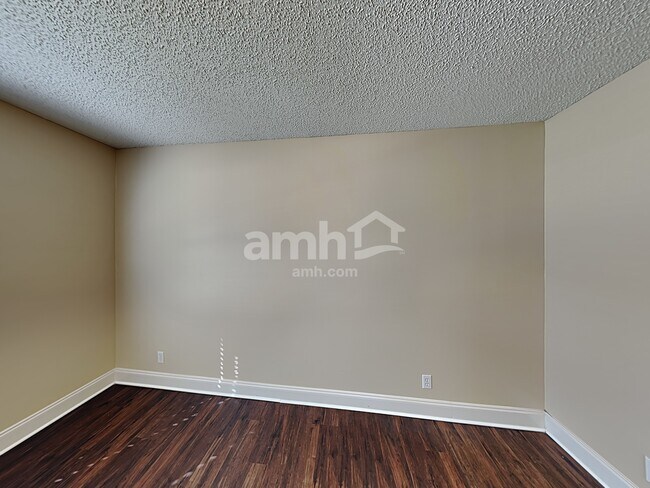 Building Photo - 2895 Majestic Oaks Ln